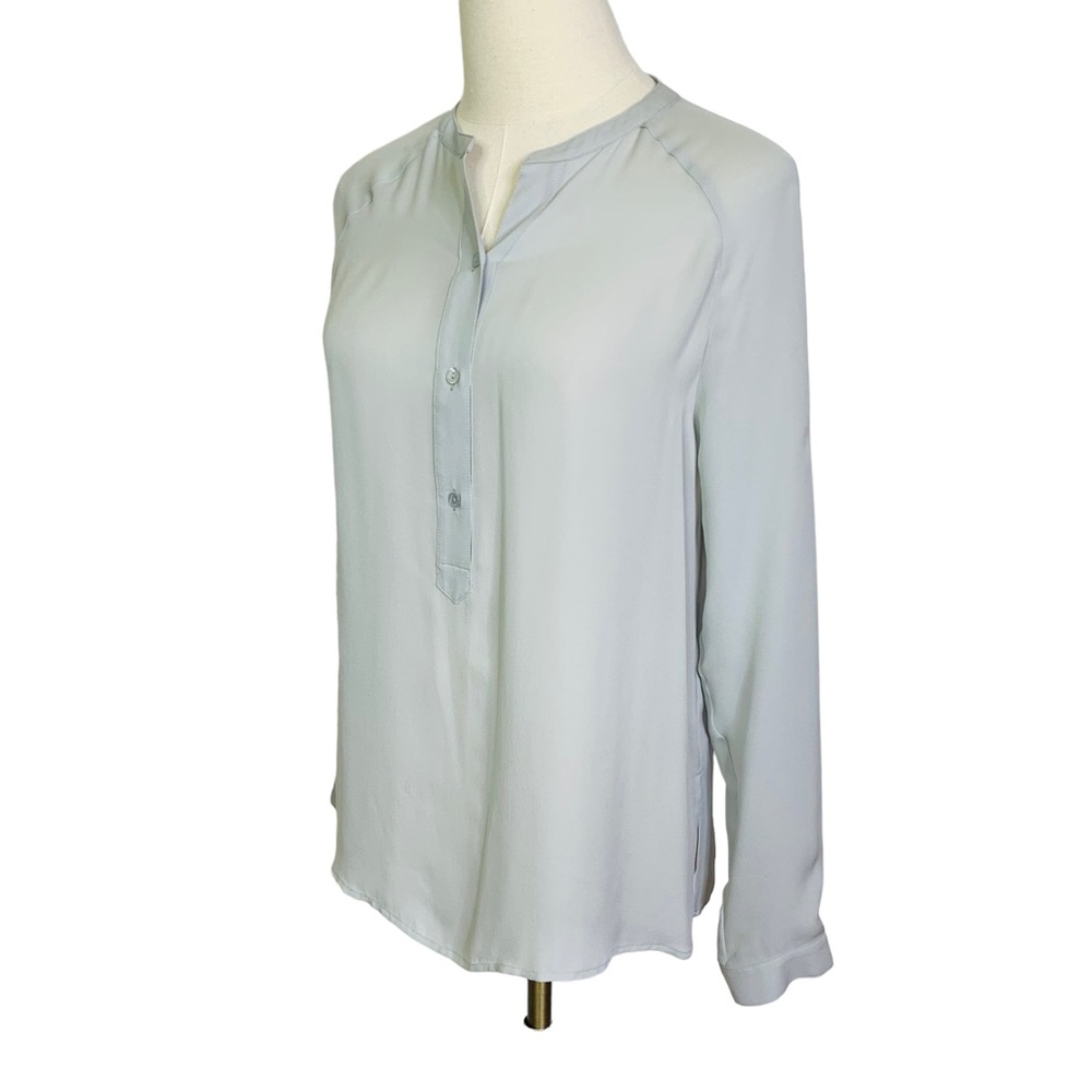 Vince XS Silk Silver Long Sleeve Blouse 3495